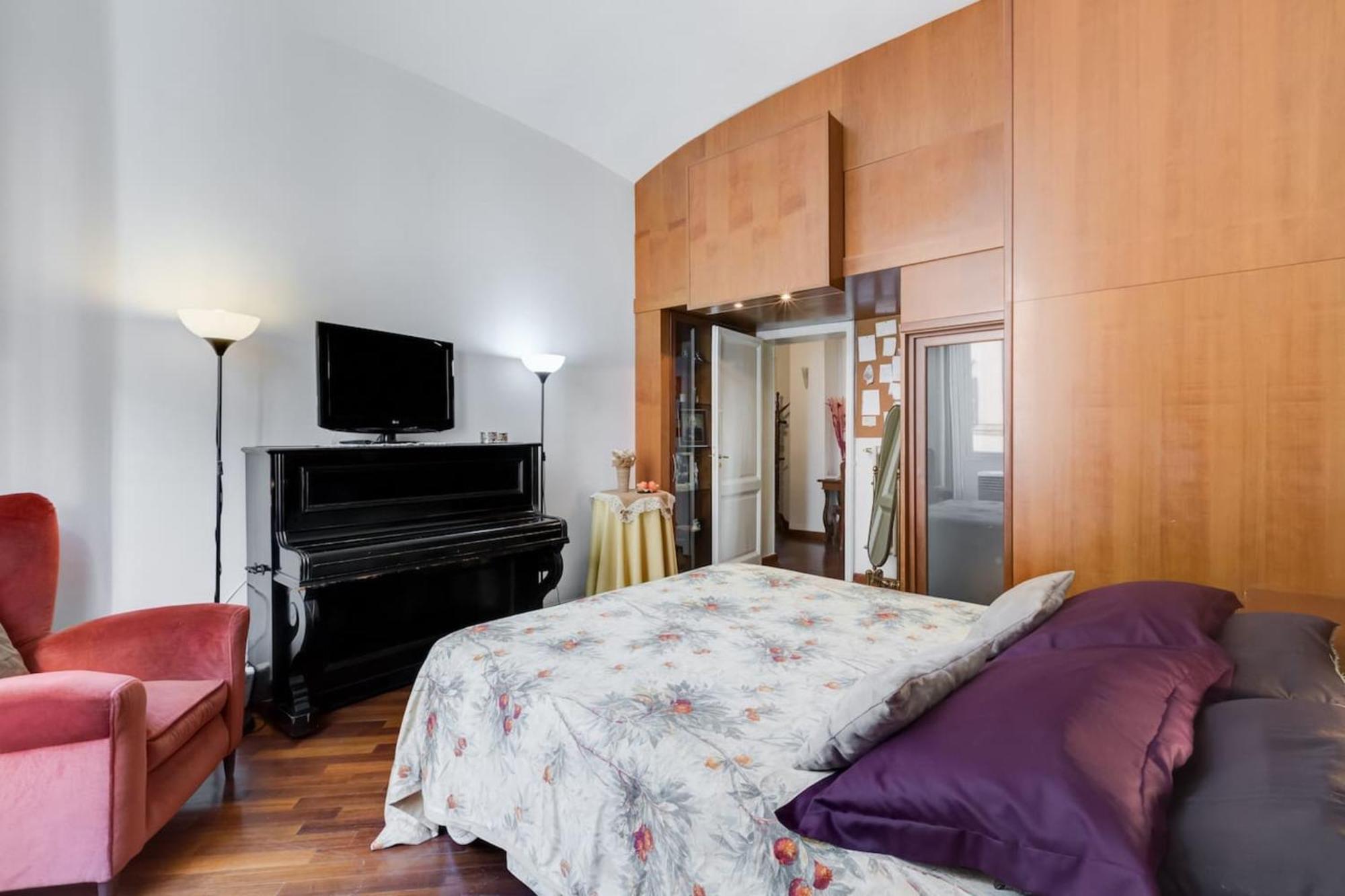 Modern In With Balcony And View Appartement